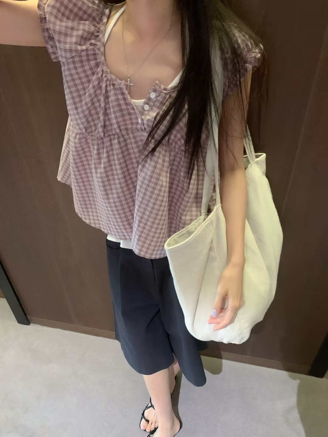 AUGUSTLOUNGE東大門直郵女裝新品推薦時尚人氣熱賣襯衫蕾絲衫AUGUSTLOUNGE襯衫/蕾絲衫