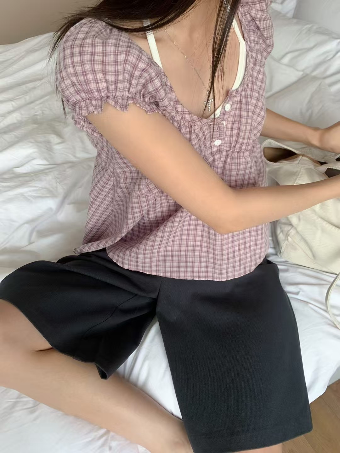 AUGUSTLOUNGE東大門直郵女裝新品推薦時尚人氣熱賣襯衫蕾絲衫AUGUSTLOUNGE襯衫/蕾絲衫