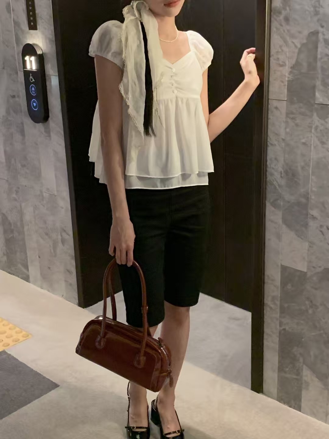 AUGUSTLOUNGE韓國直郵女士新款職業時尚推薦襯衫蕾絲衫雪紡AUGUSTLOUNGE襯衫/蕾絲衫