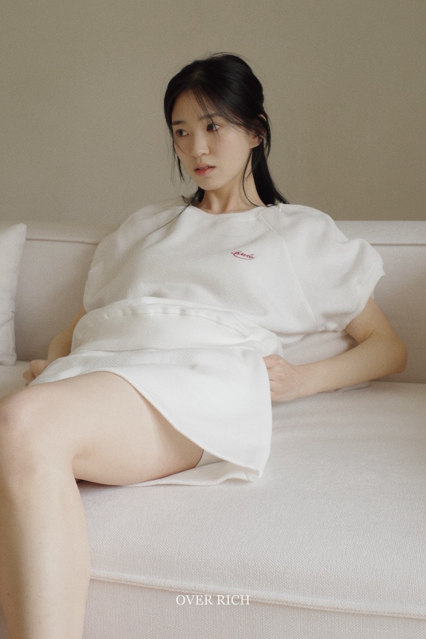 OVER RICH韓國直郵㊣女裝新品熱賣25春夏時尚休閑推薦衛衣OVER RICH衛衣