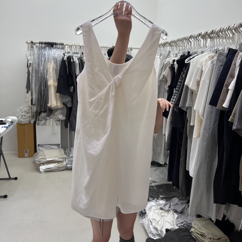 PADO韓國直郵㊣東大門實拍女裝新款25春夏時尚推薦連衣裙褶皺PADO連衣裙