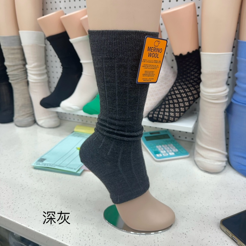 AILEEN韓國㊣直郵東大門代購女裝新款25春夏推薦熱賣時尚襪子LEJUNEV襪子圖色2