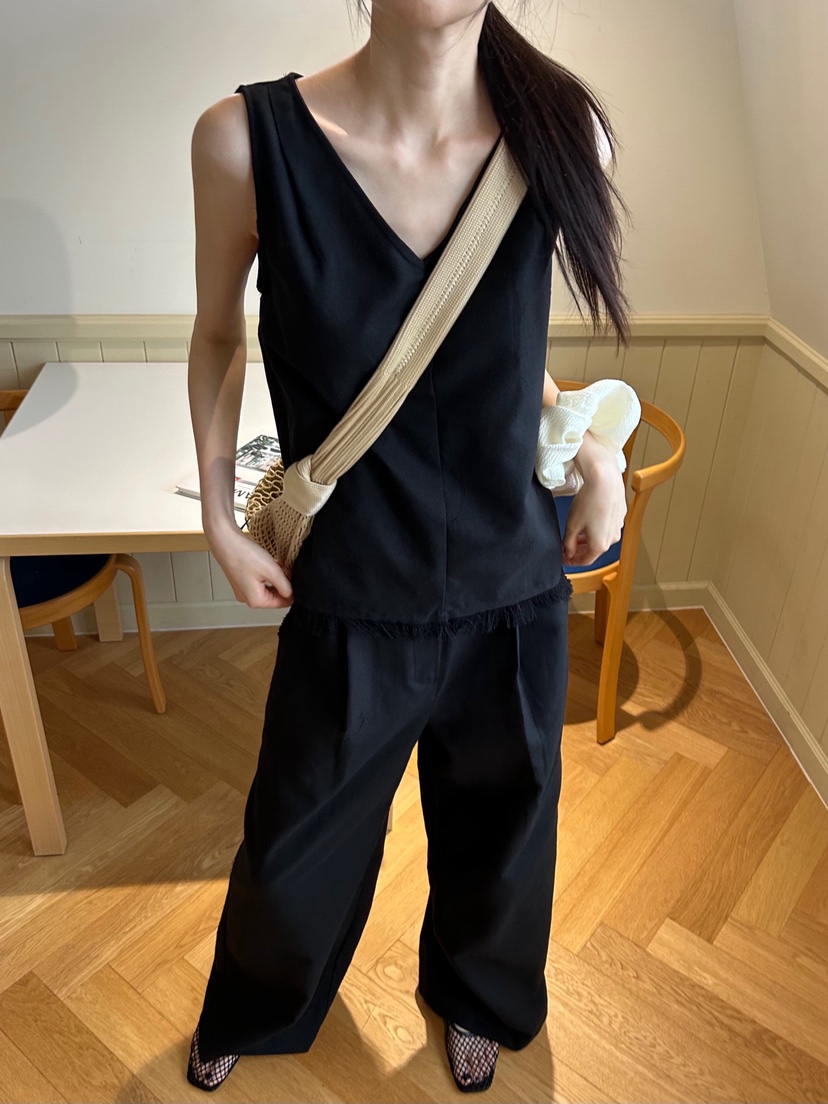 ME MO東大門直郵女士新款休閑25春夏熱賣吊帶背心不含腰帶ME MO吊帶/背心