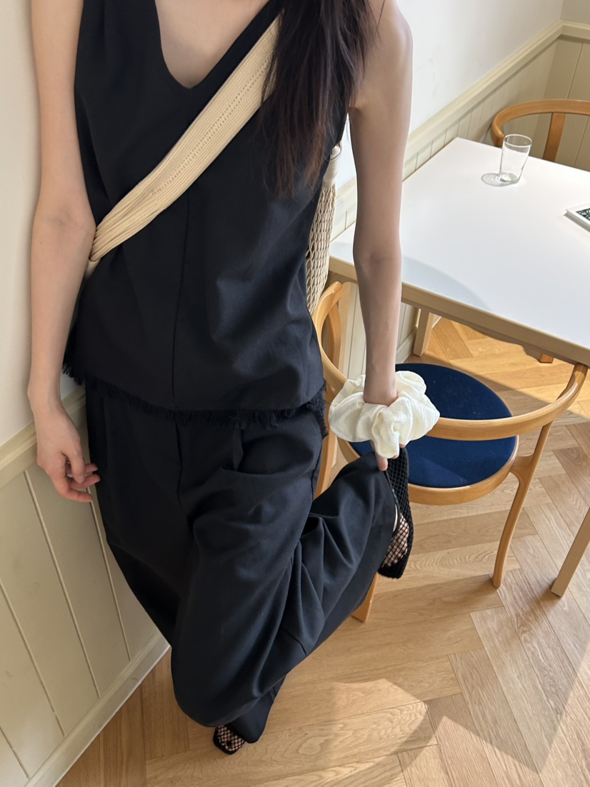 ME MO東大門直郵女士新款休閑25春夏熱賣吊帶背心不含腰帶ME MO吊帶/背心