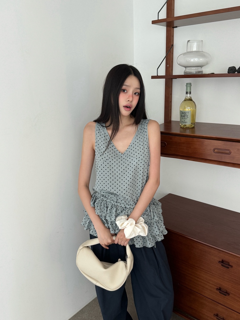 ZITTEN東大門直郵女士新品時尚休閑真品熱賣吊帶背心荷葉邊ZITTEN吊帶/背心