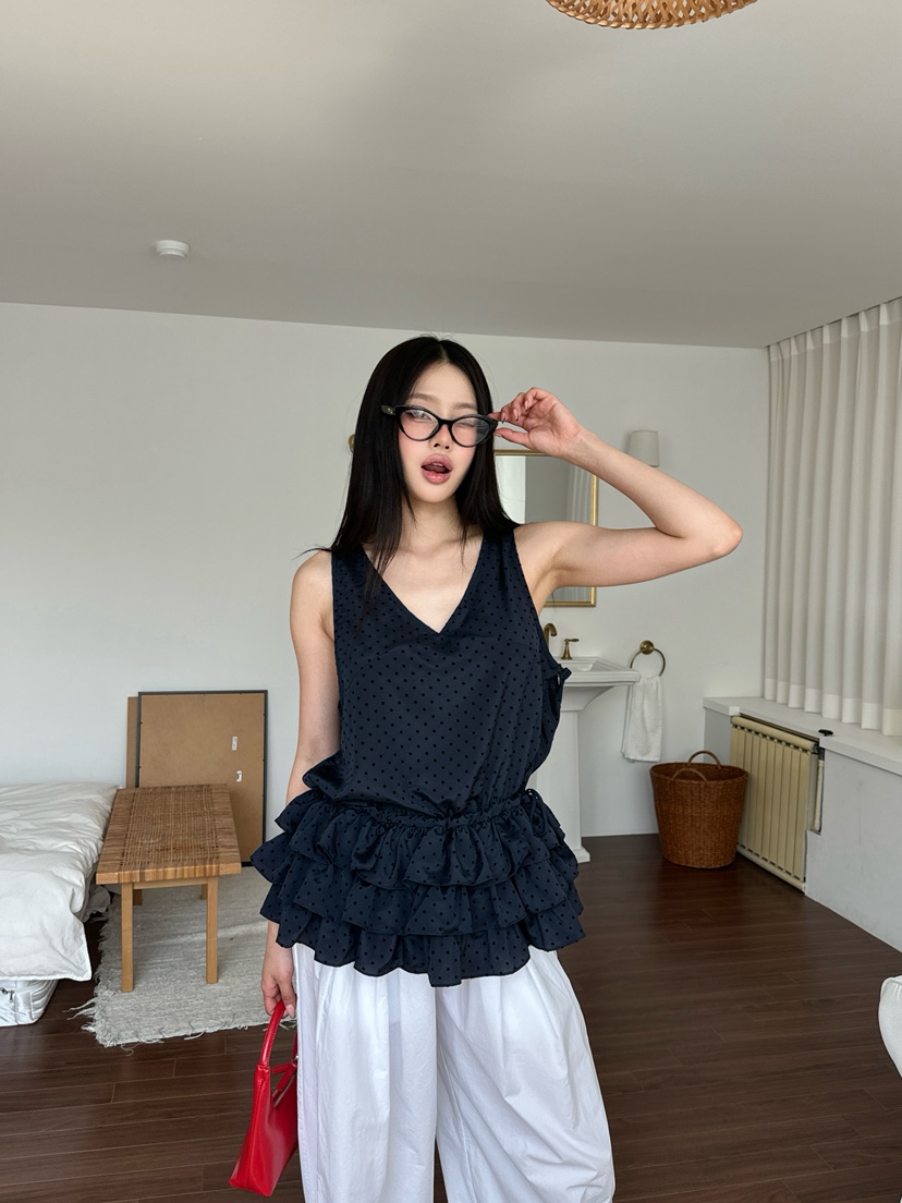 ZITTEN東大門直郵女士新品時尚休閑真品熱賣吊帶背心荷葉邊ZITTEN吊帶/背心