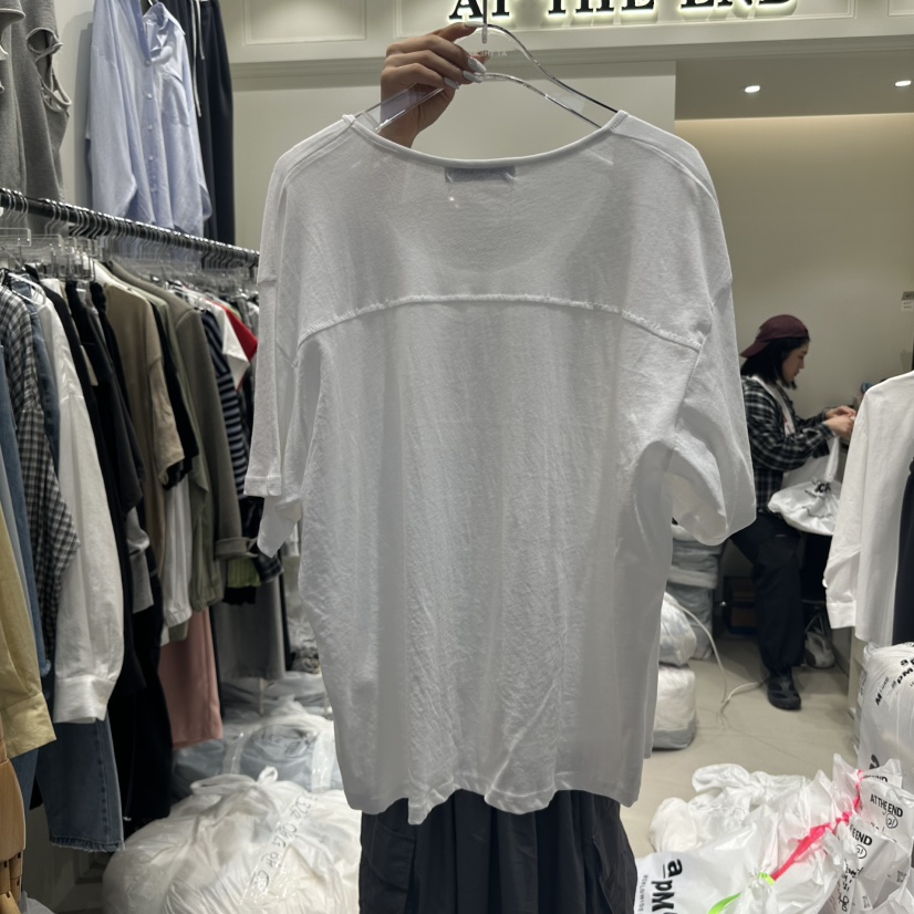 AT THE END韓國㊣直郵東大門代購女裝新品時尚休閑熱賣T恤AT THE ENDT恤