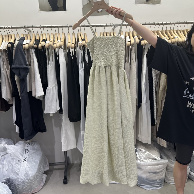 VIVEL韓國直郵㊣東大門實拍女裝新品時尚推薦人氣休閑連衣裙VIVEL連衣裙圖色2