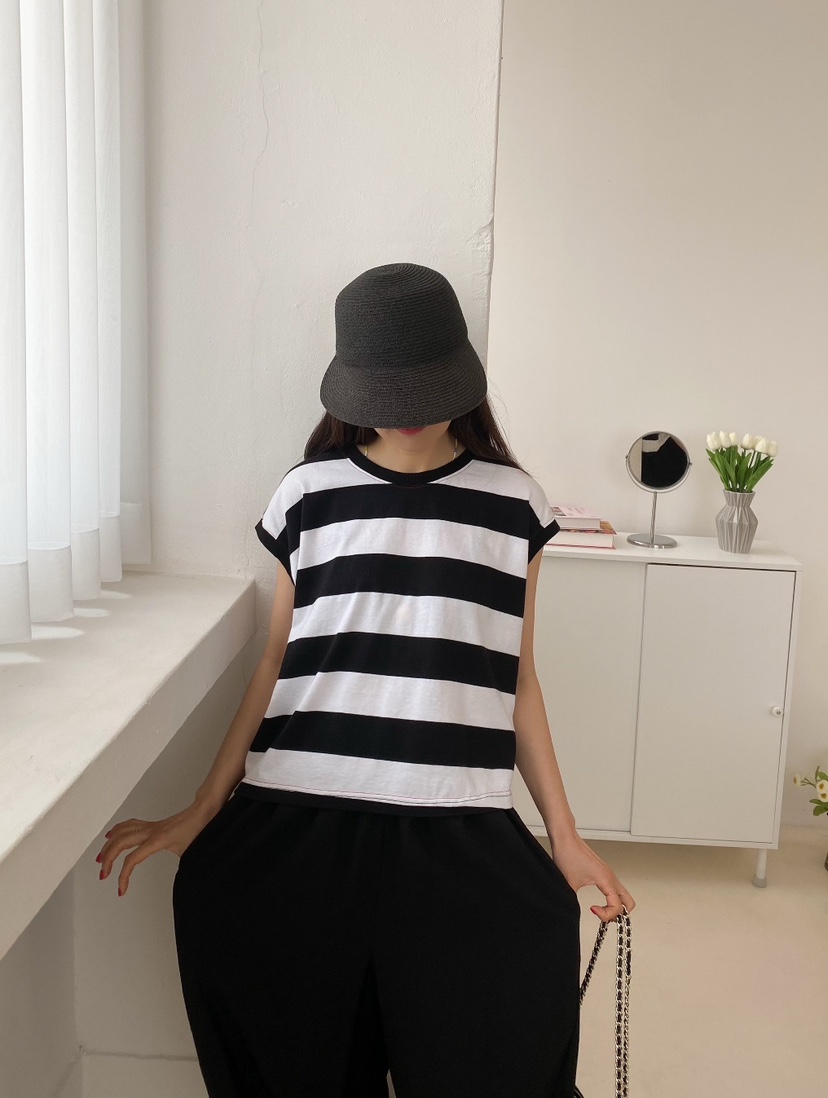 YESFREE東大門直郵女士新款人氣職業推薦時尚休閑真品25春夏T恤YESFREET恤