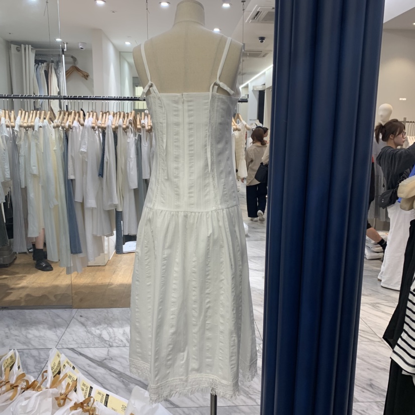 VELVET UNDERGROUND韓國代購女裝新品職業人氣休閑25春夏連衣裙VELVET UNDERGROUND連衣裙