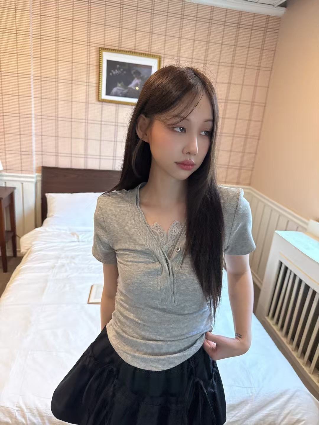 THEHANDS直郵韓國代購㊣女裝新品熱賣25春夏休閑推薦T恤蕾絲THEHANDST恤