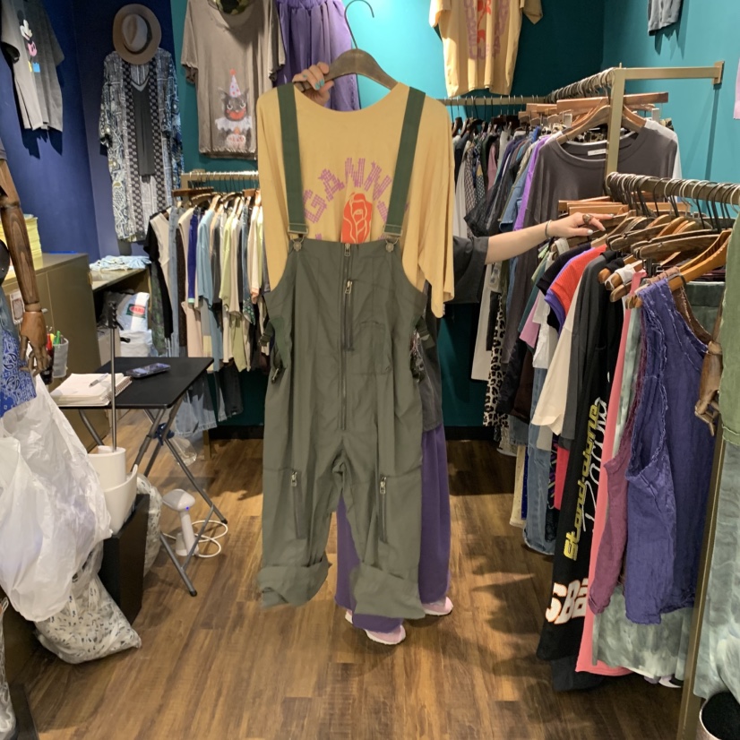 MERCI LINDA直郵韓國代購㊣女裝新品熱賣時尚背帶褲不含內搭MERCI LINDA背帶褲
