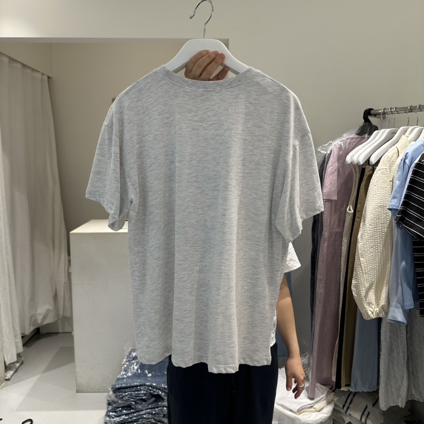LORING RE I韓國直郵㊣東大門實拍女裝新品時尚人氣熱賣T恤LORING RE-I/BARET恤
