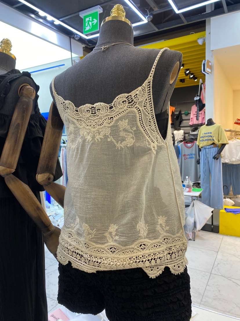 BLACK BIJOU直郵韓國代購㊣女裝新品熱賣推薦人氣吊帶背心BLACK BIJOU吊帶/背心