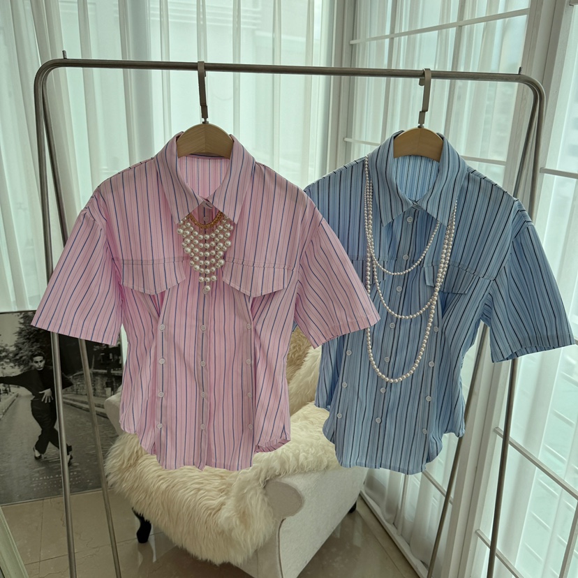 VICTORIA QUEEN韓國直郵㊣東大門實拍女裝新品人氣襯衫蕾絲衫VICTORIA QUEEN襯衫/蕾絲衫