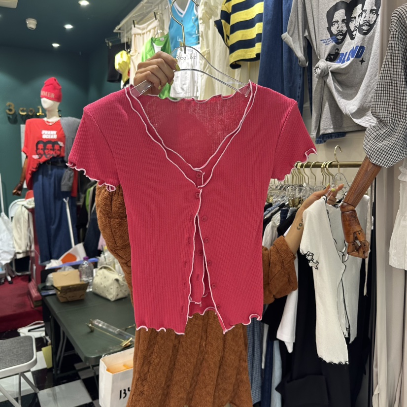 3COLOR(此品牌名稱會遭售假投訴,建議淘寶店鋪商品名稱中不要使用)韓國直郵㊣女裝新款人氣針織衫Three color針織衫圖色2
