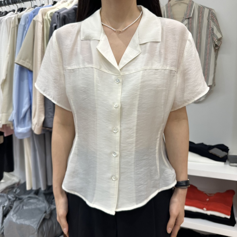 MUYBIEN東大門代購女士新款真品時尚熱賣推薦人氣襯衫蕾絲衫MUYBIEN襯衫/蕾絲衫