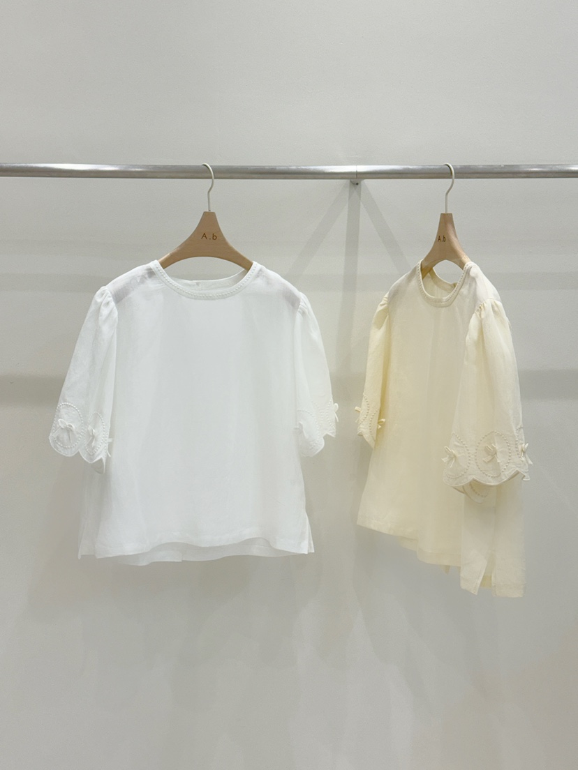 AUTUMN BEIGE PLUS東大門直郵女裝新品真品人氣襯衫蕾絲衫A.b/AUTUMN BEIGE襯衫/蕾絲衫
