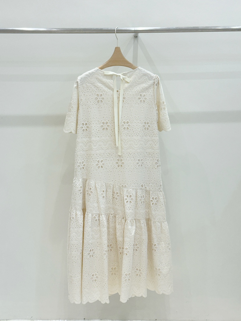AUTUMN BEIGE PLUS東大門直郵女裝新款時尚25春夏真品連衣裙A.b/AUTUMN BEIGE連衣裙