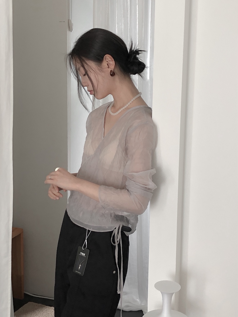LE BUTTER東大門直郵女裝新品休閑真品襯衫蕾絲衫不含內搭LE BUTTER襯衫/蕾絲衫
