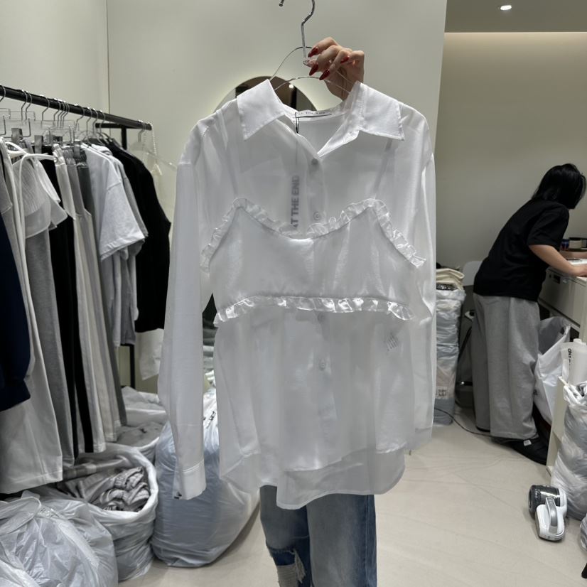 AT THE END韓國直郵東大門代購女裝新品時尚推薦襯衫蕾絲衫AT THE END襯衫/蕾絲衫