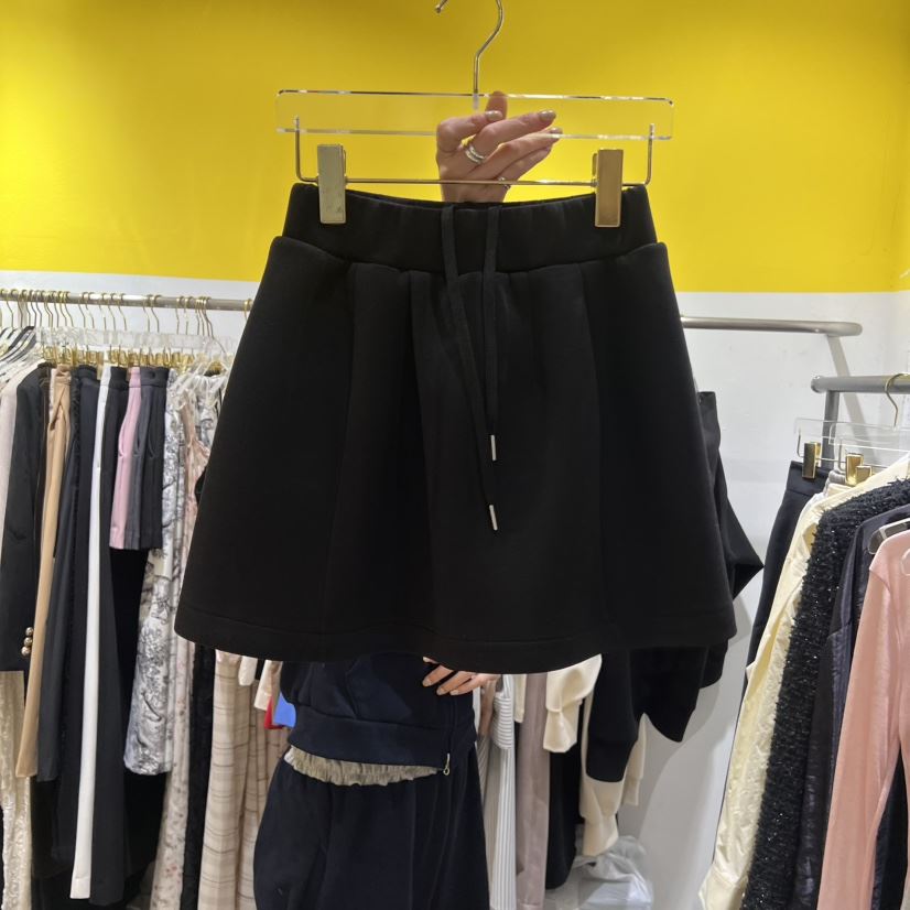 LE MASTERPLACE東大門代購女裝新品25春夏時尚推薦人氣短裙Le masterpiece短裙