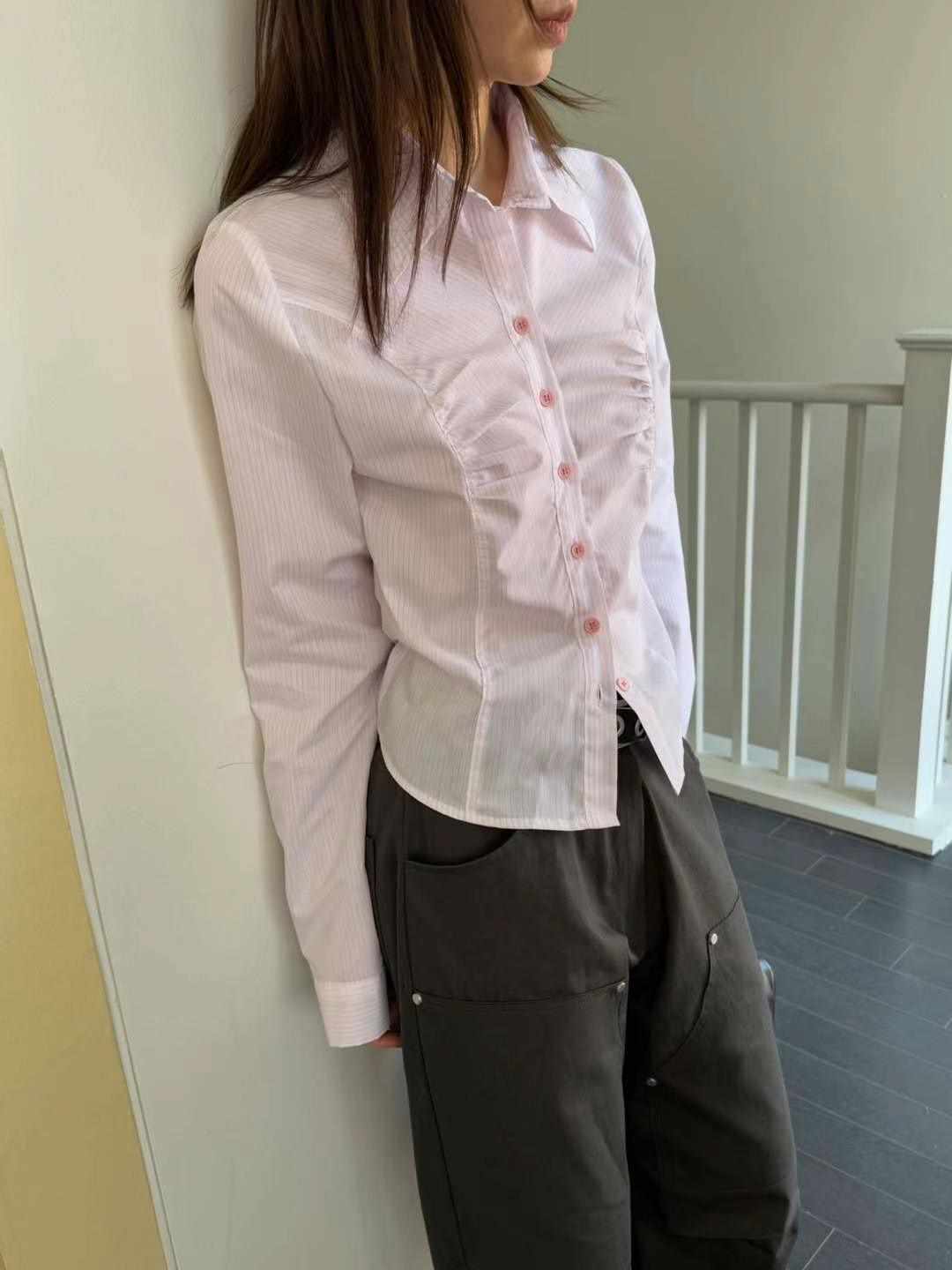FAVOURED韓國直郵東大門代購女裝新品真品時尚襯衫蕾絲衫褶皺FAVOURED襯衫/蕾絲衫