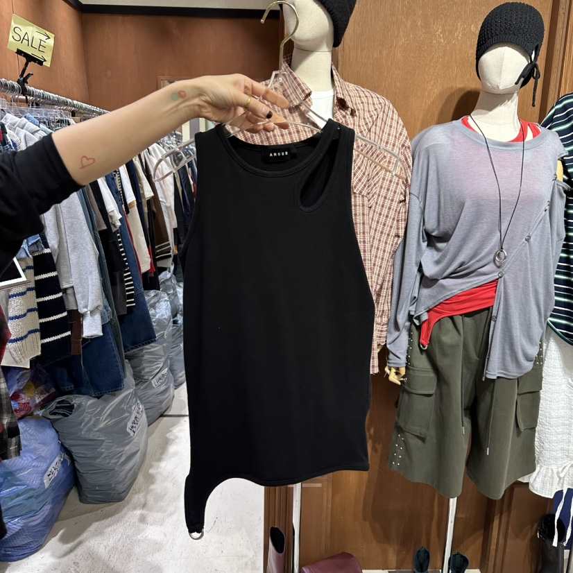 AMOUR韓國直郵東大門代購女裝新品職業真品推薦熱賣吊帶背心AMOUR吊帶/背心