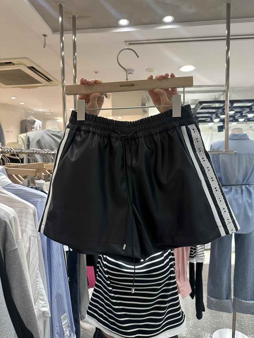 INSSENSE-A韓國㊣直郵東大門代購女裝新品時尚職業推薦短褲INSSENSE-A短褲