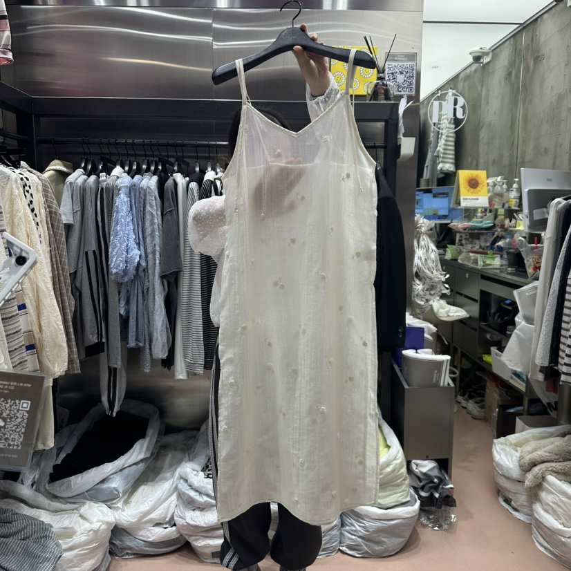 RUNWAY-런웨이韓國代購女裝新品真品休閑25春夏時尚連衣裙RUNWAY連衣裙