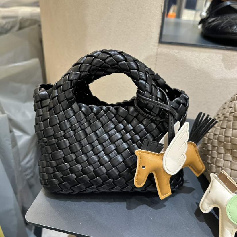 DONNA 8韓國直郵㊣東大門實拍女裝新品人氣單肩斜跨包不含飾品DONNA 8單肩/斜跨包