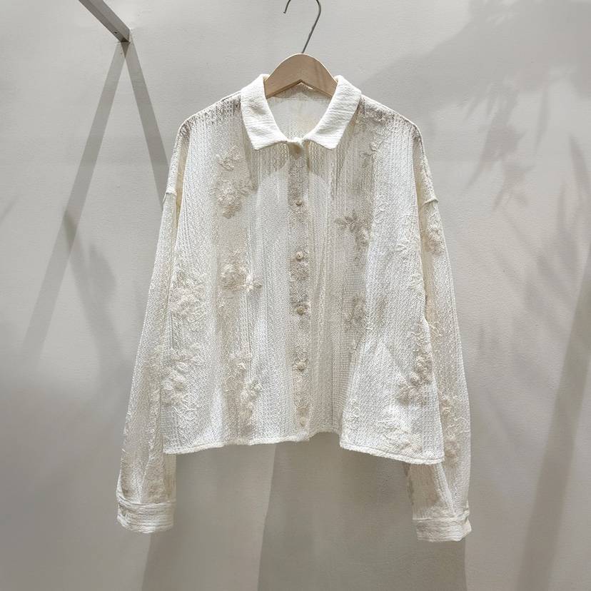LA BLOOM東大門直郵女士新品熱賣25春夏真品襯衫蕾絲衫刺繡La Bloom襯衫/蕾絲衫