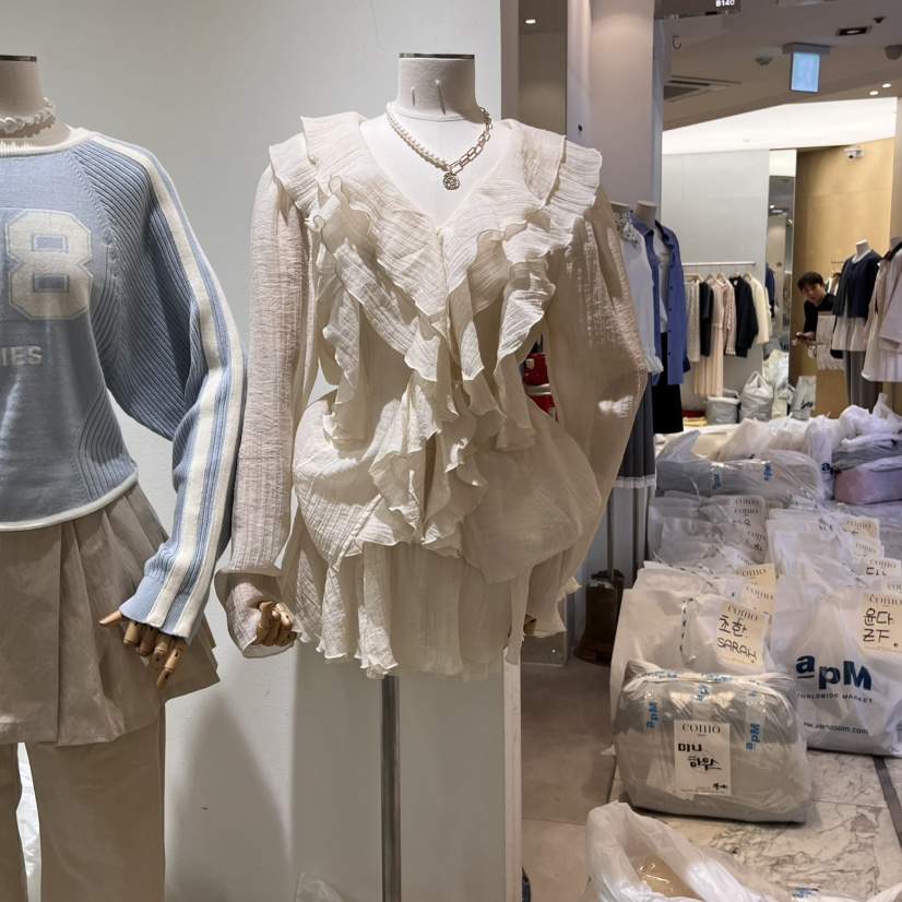 TYCHE韓國直郵㊣東大門實拍女裝新品推薦時尚熱賣襯衫蕾絲衫TYCHE襯衫/蕾絲衫
