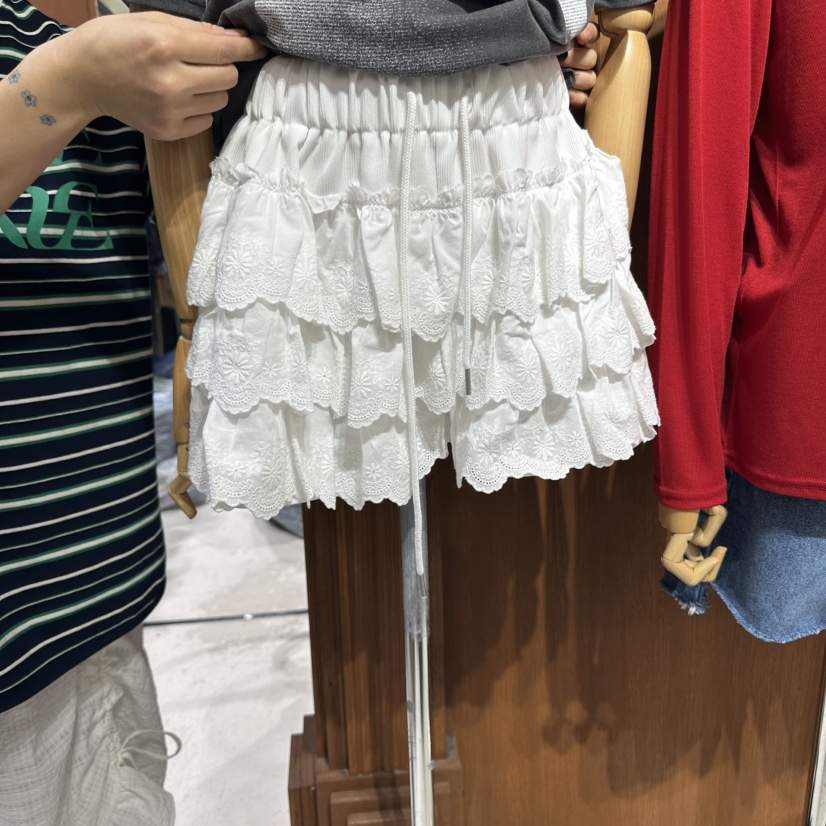 AMOUR韓國直郵㊣女裝新款推薦25春夏時尚人氣熱賣職業裙褲蕾絲AMOUR裙褲