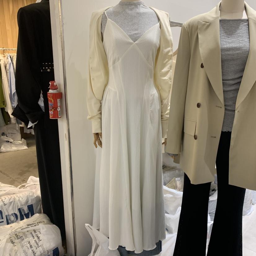 GLOW AND NYMPH東大門代購女裝新品25春夏休閑推薦連衣裙GLOW AND NYMPH連衣裙