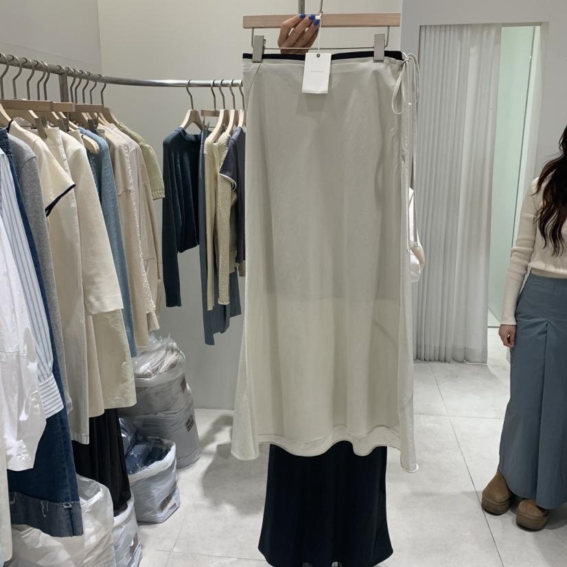 GLOW AND NYMPH韓國代購女士新款25春夏熱賣推薦人氣長裙GLOW AND NYMPH長裙