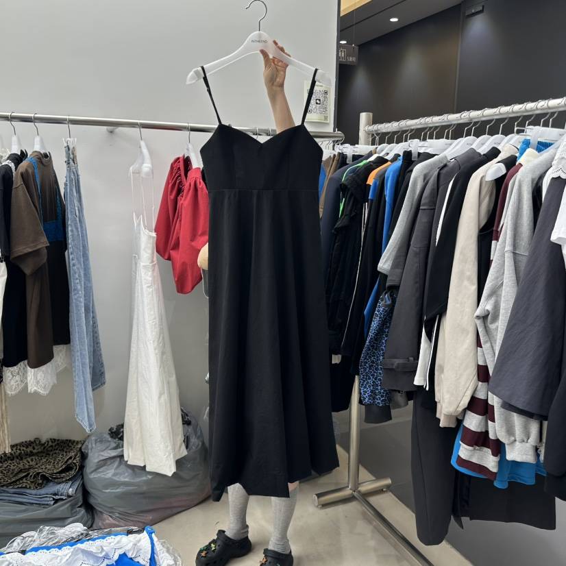 INTHEEND韓國直郵㊣女裝新品時尚熱賣推薦連衣裙不含泡泡袖INTHEEND連衣裙
