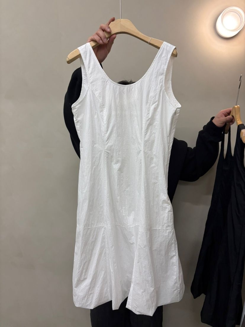 KONI東大門代購女裝新品25春夏休閑推薦人氣熱賣時尚連衣裙KONI連衣裙