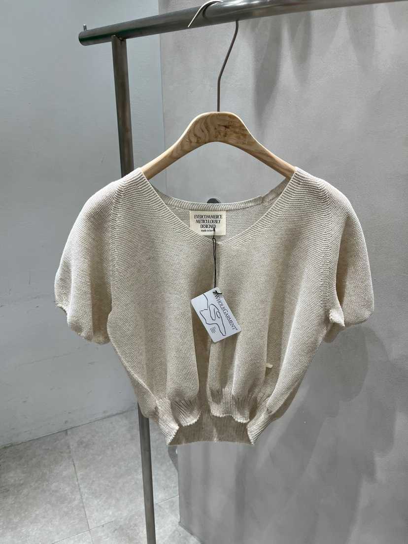 EVERCOMMERCE METICULOUSLY DESIGNED直郵韓國代購㊣女裝新品熱賣針織衫EVERCOMMERCE METICULOUSLY DESIGNED針織衫