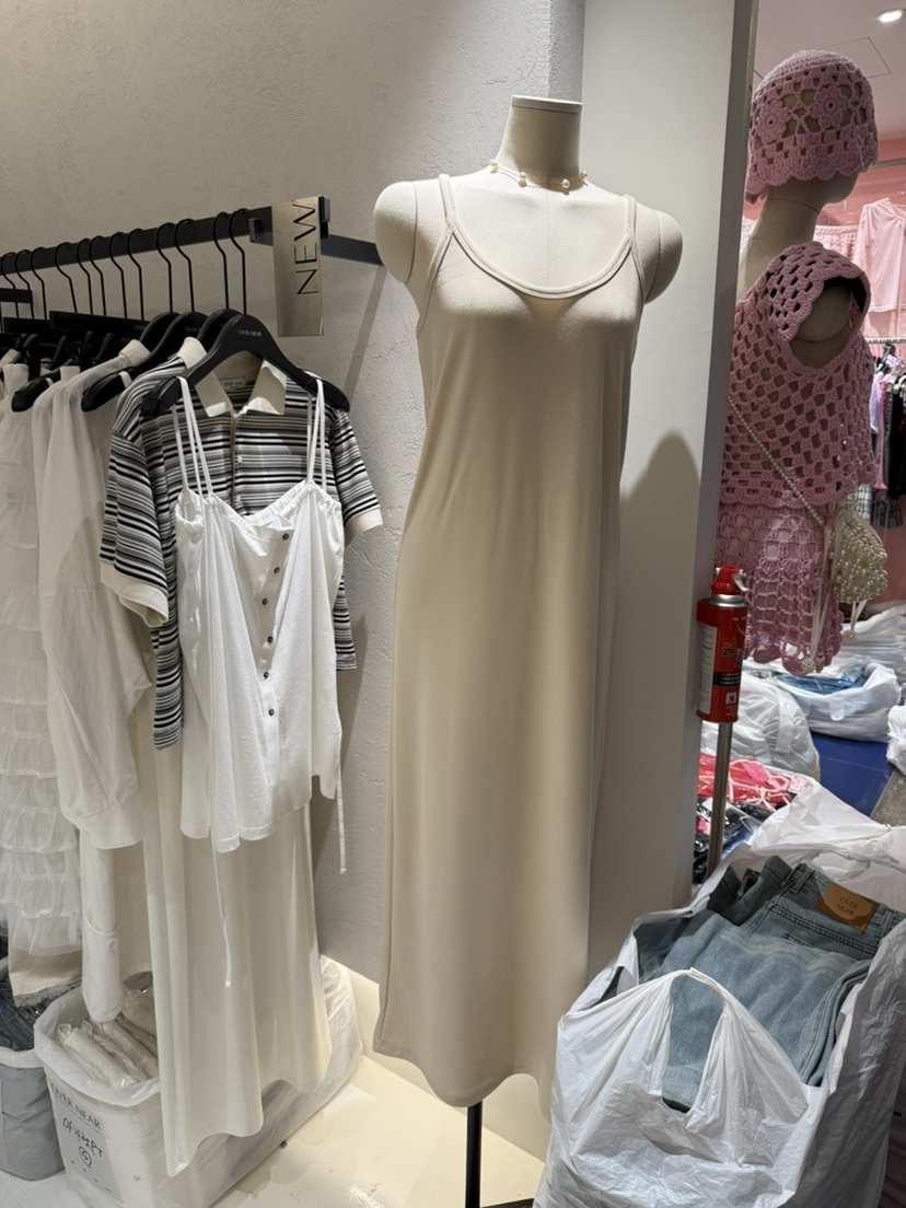 OVER NEAP直郵韓國代購㊣女裝新款時尚推薦熱賣人氣連衣裙OVER NEAR連衣裙