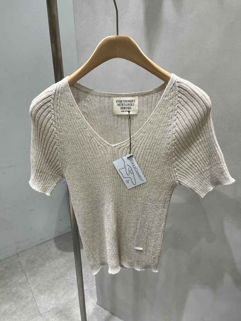 EVERCOMMERCE METICULOUSLY DESIGNED韓國代購女裝新品熱賣針織衫EVERCOMMERCE METICULOUSLY DESIGNED針織衫