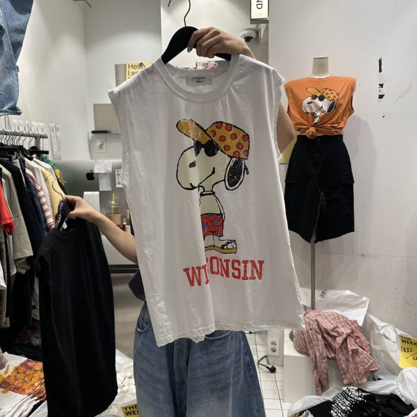 THE WEEKND韓國直郵㊣東大門實拍女裝新品時尚吊帶背心史努比THE WEEKND吊帶/背心