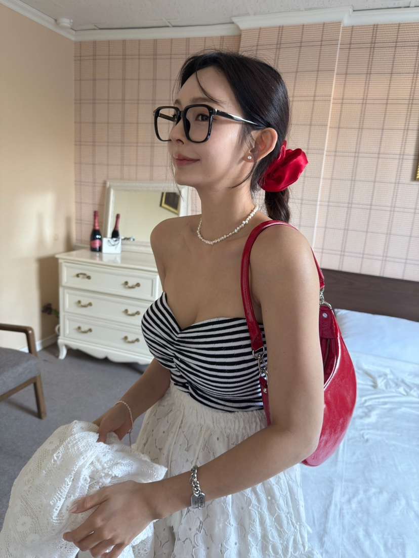 DENVER韓國代購女裝新款25春夏真品職業推薦人氣熱賣吊帶背心DENVER吊帶/背心