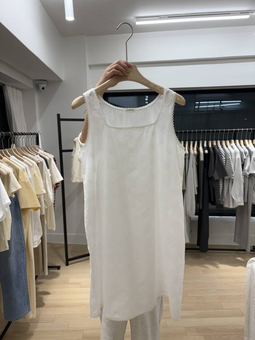 LANCH直郵韓國代購㊣女裝新品25春夏熱賣人氣連衣裙刺繡蕾絲LANCH連衣裙