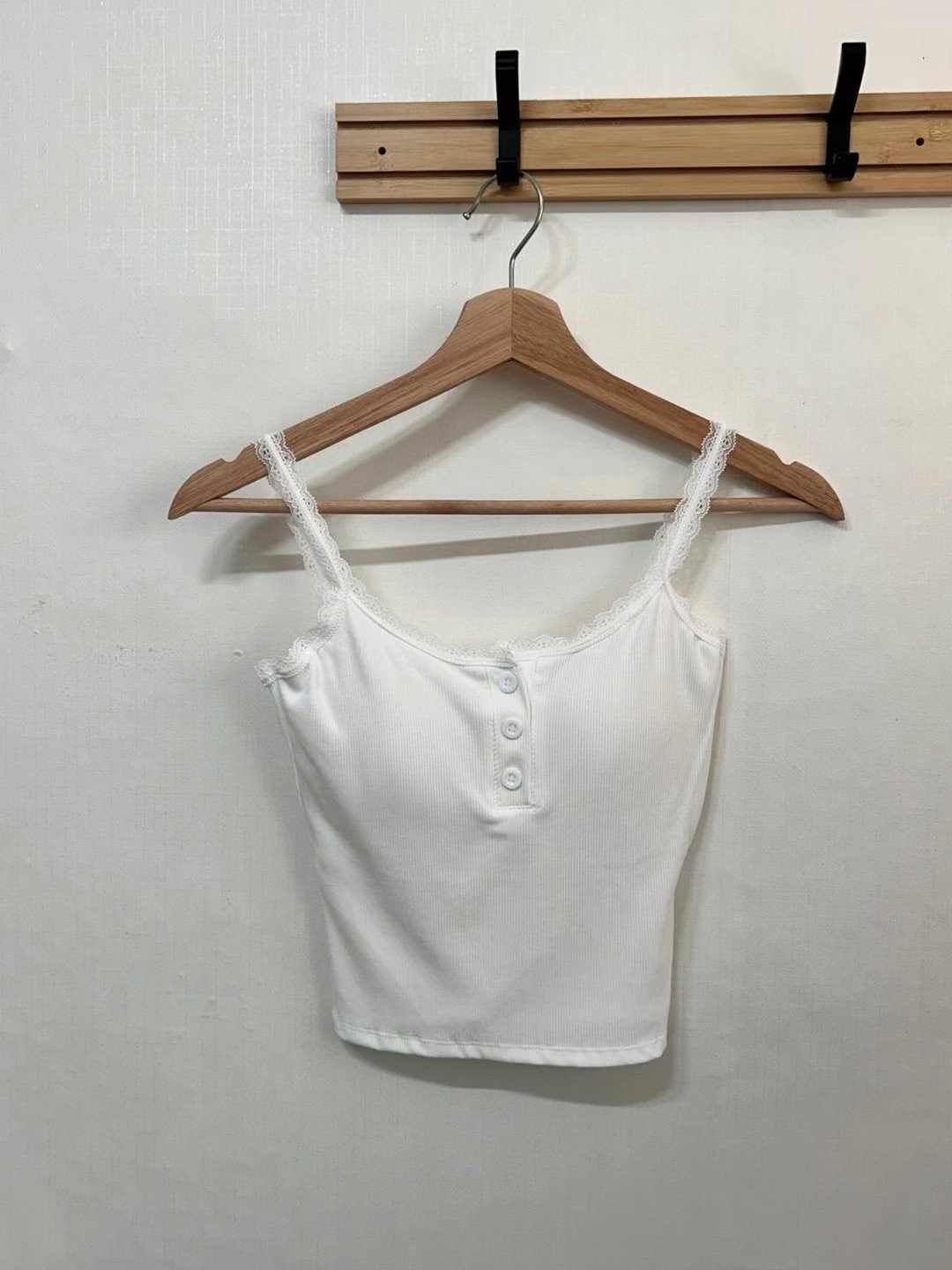 BLACK PIG東大門實拍女裝新品真品25春夏吊帶背心蕾絲紐扣VIVIAN_LEE吊帶/背心