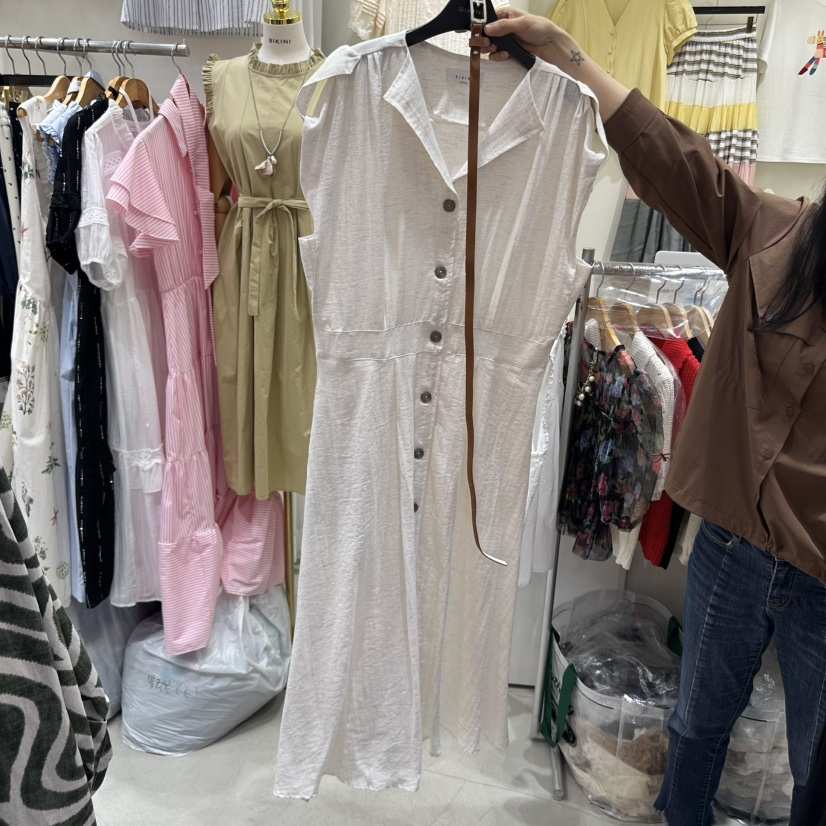 BIKINI東大門代購女裝新款25春夏熱賣職業真品連衣裙含腰帶BIKINI連衣裙