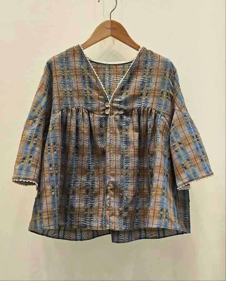 THE IN-더인-T東大門直郵女士新品時尚襯衫蕾絲衫格紋褶皺THE IN襯衫/蕾絲衫