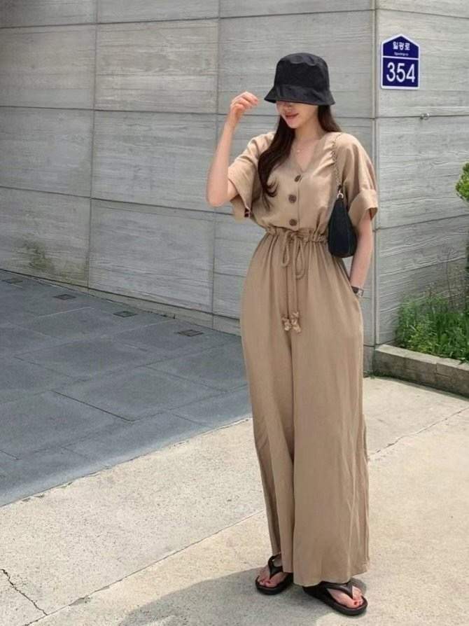 NADA東大門實拍女裝新品推薦時尚熱賣真品人氣職業25春夏連體褲NADA連體褲
