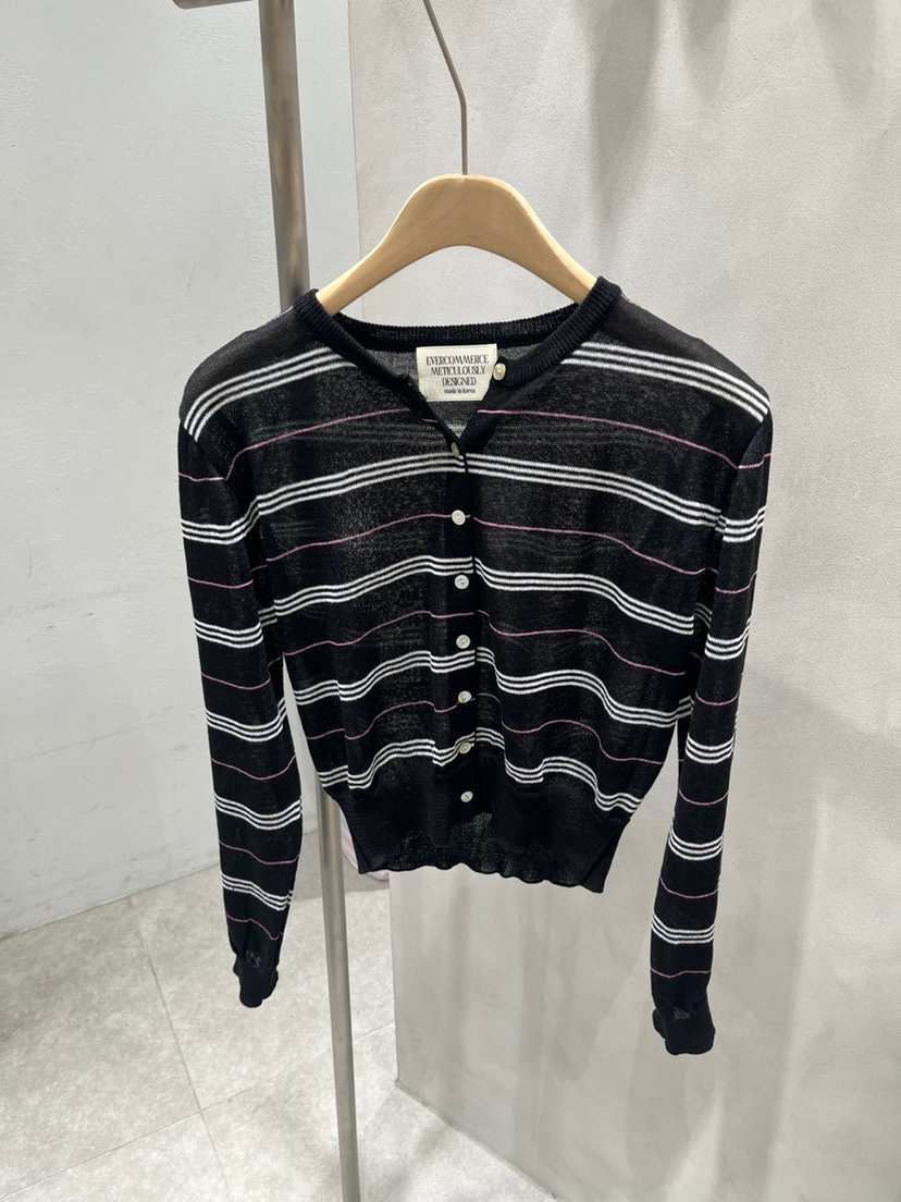 EVERCOMMERCE METICULOUSLY DESIGNED韓國直郵㊣東大門實拍女裝新品人氣針織衫開衫EVERCOMMERCE METICULOUSLY DESIGNED針織衫