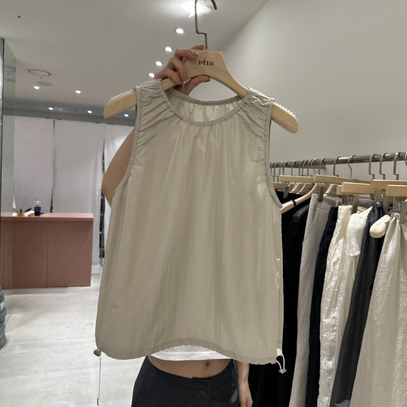 PITA東大門實拍女裝新款時尚真品人氣熱賣職業推薦吊帶背心THE VERLIN/piTa吊帶/背心